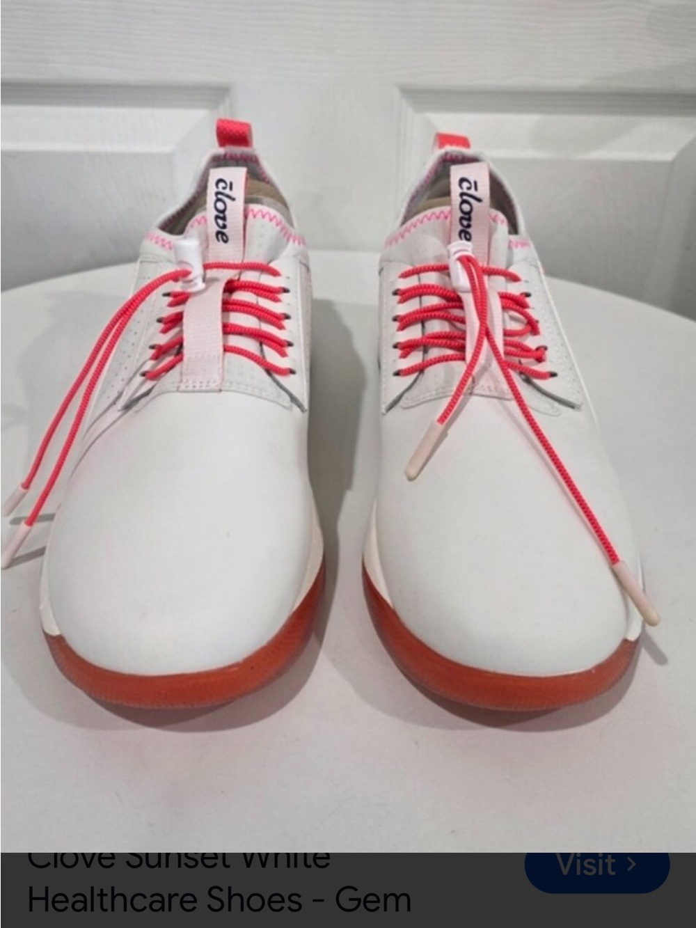 Clove White  Sneakers with 
Fuscha  Accents